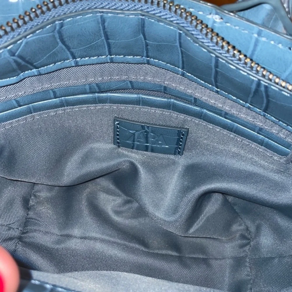 Blue Croc Bag - Picture 4 of 5